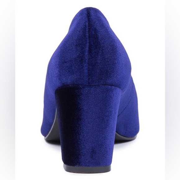 Eloquii Navy Anna block heel pump velvet 7W - Picture 4 of 7